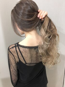 アライブ ハラジュク(ALIVE harajuku) 【ALIVE原宿】伸びても目立たないミルクティーカラー