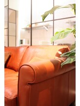 待ち合いソファーでゆっくりと・・