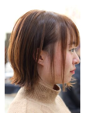 ヌードカラー(NUDE COLOR) 『NUDE COLOR』切りっぱなし　ミディーボブ