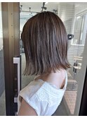 アッシュベージュハイライトボブ☆