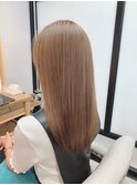 《era》キャラメルベージュ　艶ツヤストレート　みわ