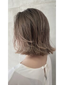 ソルトウォーター(SALT WATER) 切りっぱなしボブ+グレージュ