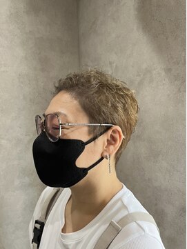 アヴァンセ(Avancer) 5分で決まるカッコいいショート/ケアブリーチ/カット/ショート