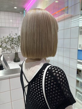 ロンドルーチェ 心斎橋(Lond luce) ダークアッシュ/ミディアムレイヤーカット［髪質改善/縮毛矯正］