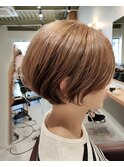 ショートボブ