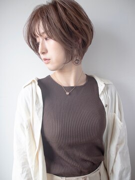 アパートメントヘアー ショートヘア/ウルフレイヤー/デザインカラー/ハイライト