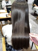 ビスポーク(BESPOKE)&nbsp;圧倒的艶感髪質改善ストレート