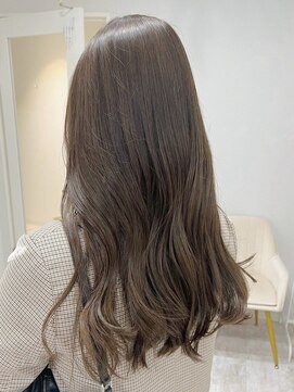 ヌク(nok) ヘーゼルベージュ