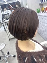 ロエ 元町店(Loe) 丸みショートボブ×艶ブラウン