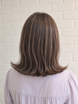 サロン デュッカ(Salon Duka) ハイライト×外ハネ