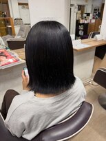 アスパイア(ASPIRE) 艶感ブラック×切りっぱなしボブ