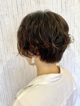 カペリベラ CapelliBella 香里園店 こなれ感ショートパーマ