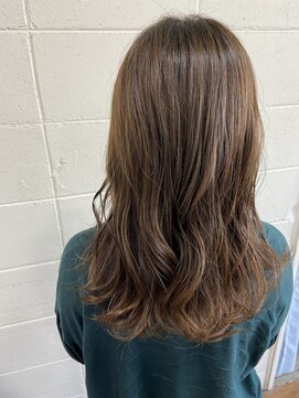 デュッカアンティーク(Duka antique) ミルクティーベージュ