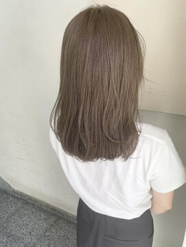 キャンバス バイ ネオリーブ 横浜西口(Canvas by neo.) ブリーチなし☆透明感オリーブベージュ☆ゆるっとレイヤー