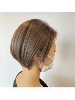 ザ ラボ アングゥ(The Labo ungu) クリーミーベージュ