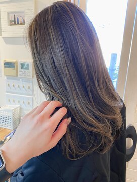 オーシャン(Ocean) ［OCEAN Hair&Life 水田成美］★大人外国人風ハイライトカラー★