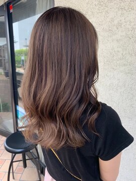 アブアイ(I love I) 透明感セミロング/イルミナ透明感20代30代40代/アブアイ・フリツ