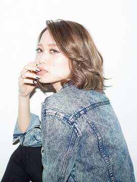 メンズアンドレディース モテナ ベージュ系カラー かきあげ前髪 大人ボブ【モテナ 豊田 浄水】