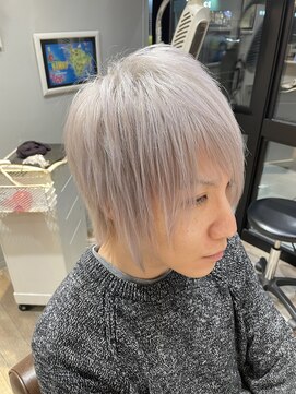 ハッシュバイリノア 喜連瓜破店(HASH by LINOAH) ホワイトシルバー