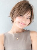 30代40代50代大人可愛い/小顔似合わせカットフェザーショート
