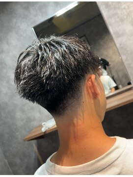 スウェルホワイト(SWELL WHITE) フェードスタイル