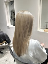 流行を意識したカラー&カットデザインで常に素敵ヘアにアップデート！！