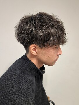 ニアウ 伊勢崎連取店(Niau) 刈り上げマッシュ波巻きスパイラルシャドウパーマ