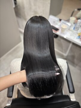 マーシュ ルーヴェ(marshu Luve) グレーブラック/オベリクス髪質改善カラー