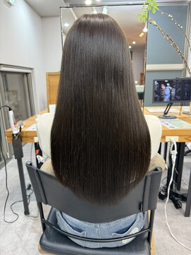 クルムバイルチア(Kulm by Luccica) 【Kulmbyluccica 小野紗英】 髪質改善カラーオリーブベージュ