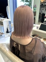 シーナ バイ マグ(siina. by Mag)&nbsp;大人可愛い◎ケアブリーチホワイトピンクカラーボブヘア秋カラー