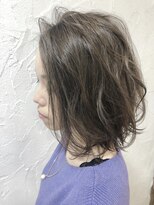 ルーツヘアーガーデン(Roots hair garden)&nbsp;プラチナグレージュ×くびれセミディ