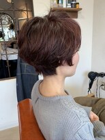 モカ ヘアーデザイン(moca HAIR DESIGN)&nbsp;ピンク系カラーのショートパーマ