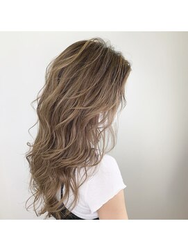 アヴァンス 京橋店(AVANCE) ケアブリーチ×ハイライトグラデーション