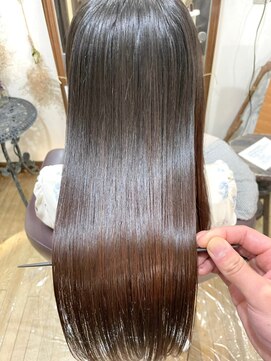 美容室 メザミー MESAMIES 大人かわいい透明感髪質改善ツヤ髪ストレートロング