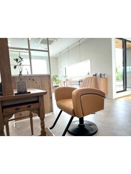 【コロナ対策◎】1日5名様限定の完全予約制。毎日を素敵に彩る、同世代と差のつく健康的な美髪に―