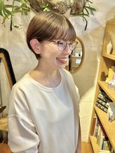 ロジエ(ROSIER) ベージュショートボブ前髪あり