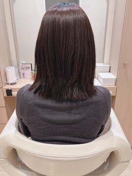 コーエン(cowen) 美髪質改善ミディアム黒髪ボブルフ段カットレイヤー短め前髪40代