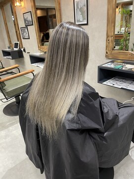 サニー 渋谷(SUNNY) バレイヤージュ、ハイライト、レイヤーロング、グレーベージュ