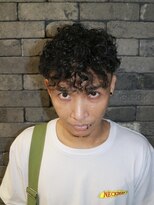 スリーセント 栄(3/cent)&nbsp;スペインカール/ミドルフェード/フェードカット/大人パーマ