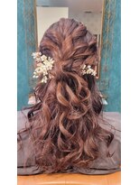 美髪 ヘアサロン(美髪 Hair salon)&nbsp;ハーフアップアレンジ