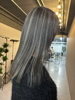 レブ 四条烏丸(Reb,)&nbsp;ハイライトグレーベージュ白髪ぼかし30代