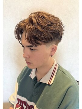 ワンワンオー バーバーショップ コンチネンタル(@110 BARBER SHOP continental) テーパーフェード