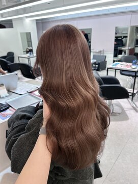 ペレ 渋谷(PELE) イメチェン/ピンクベージュ/アンブレラカラー/前髪/渋谷