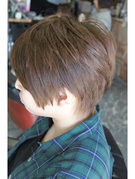 オーバーキャプテンネイキッド(OVER CAPTAIN NAKED) 骨格補正＊柔らか＊小・顔ショート