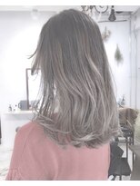 ヘアーアンドアトリエ マール(Hair&Atelier Marl) 【Marlアプリエ】ホワイトベージュの外国人風カラー