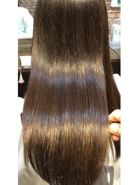 エイル(eir) ツヤ髪 カラー