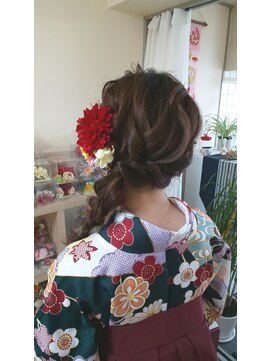 きものサロン すずめ屋 卒業袴や振袖にも！ゆるふわサイド編みおろし♪