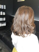 サローネデ アグスティナ バイ サンバンチ(salones de agustina by sanbanchi)&nbsp;【agustina TAKAKO】バニラベージュ×ゆるふわミディアム