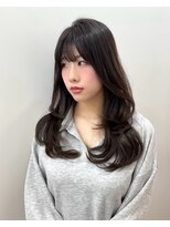 ワン バイ ジエクト(One by The Ect)&nbsp;内巻きワンカールで決まるザクザクレイヤー＆透明感グレージュ