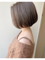 アルティナ(artina)&nbsp;ライトベージュ×ミニボブ 【artina町田】